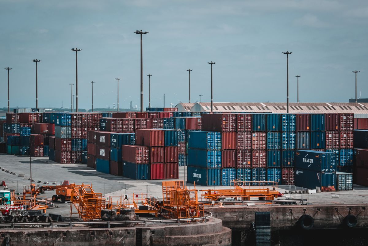 Vaciado de naves en los polígonos y el entorno del Port de Tarragona